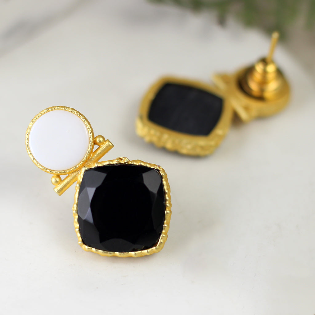 Black / White Drop Earring