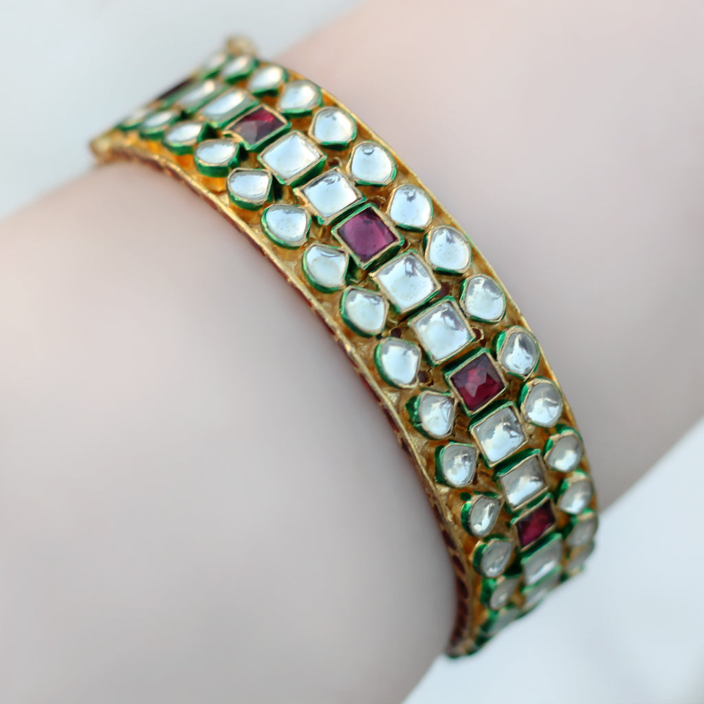 Kundan Statement Lock Bangle