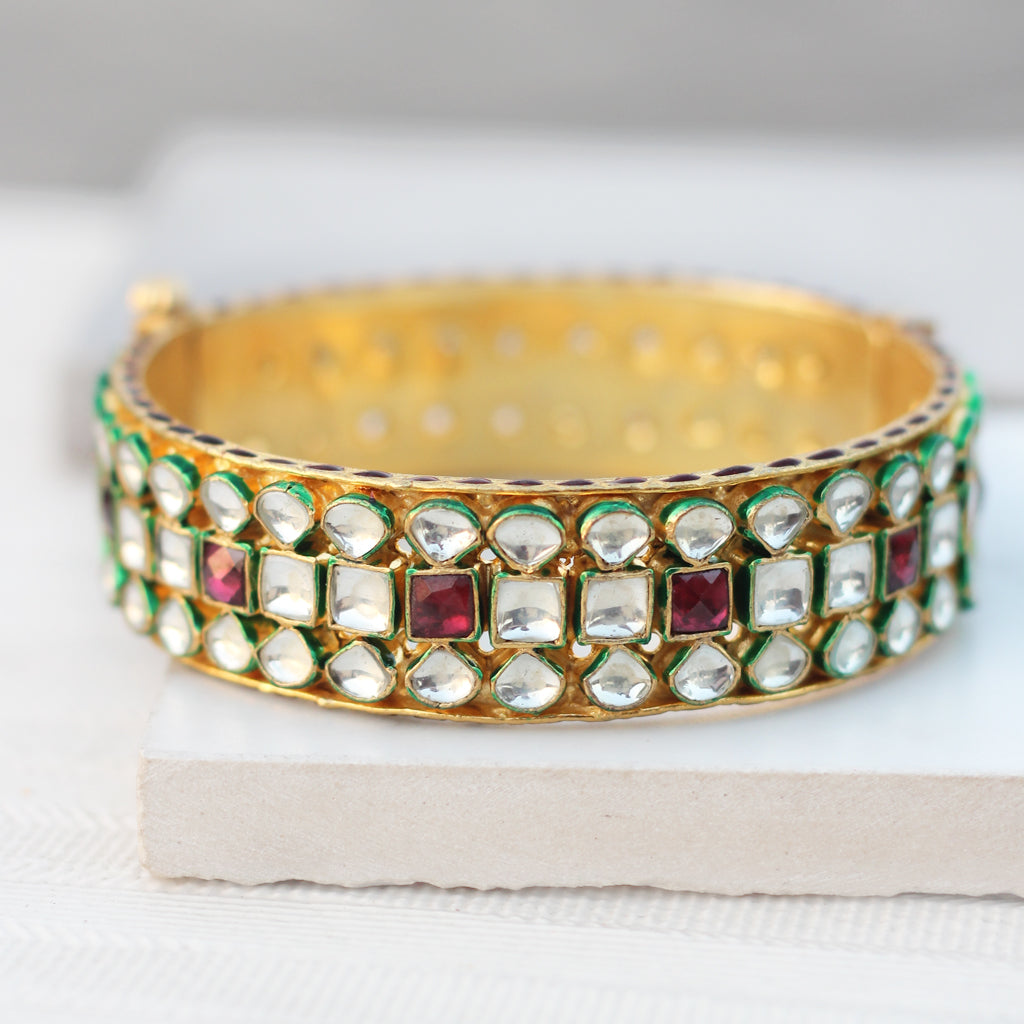 Kundan Statement Lock Bangle