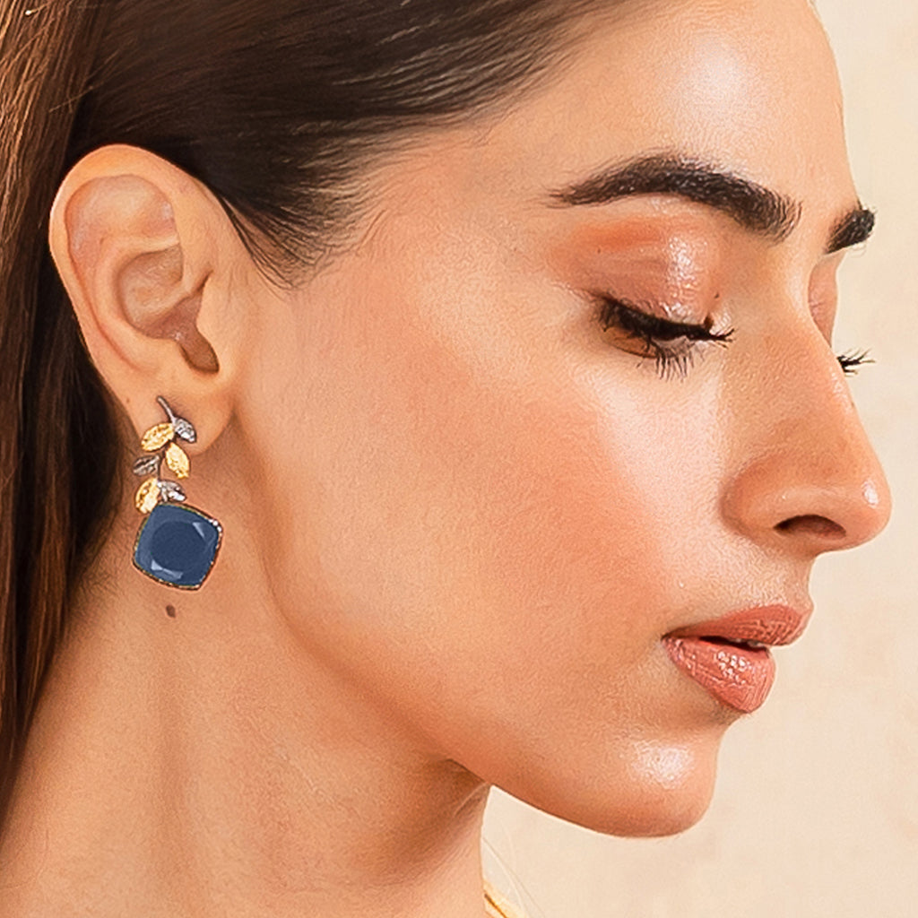 White Double Tone Leaf Earring