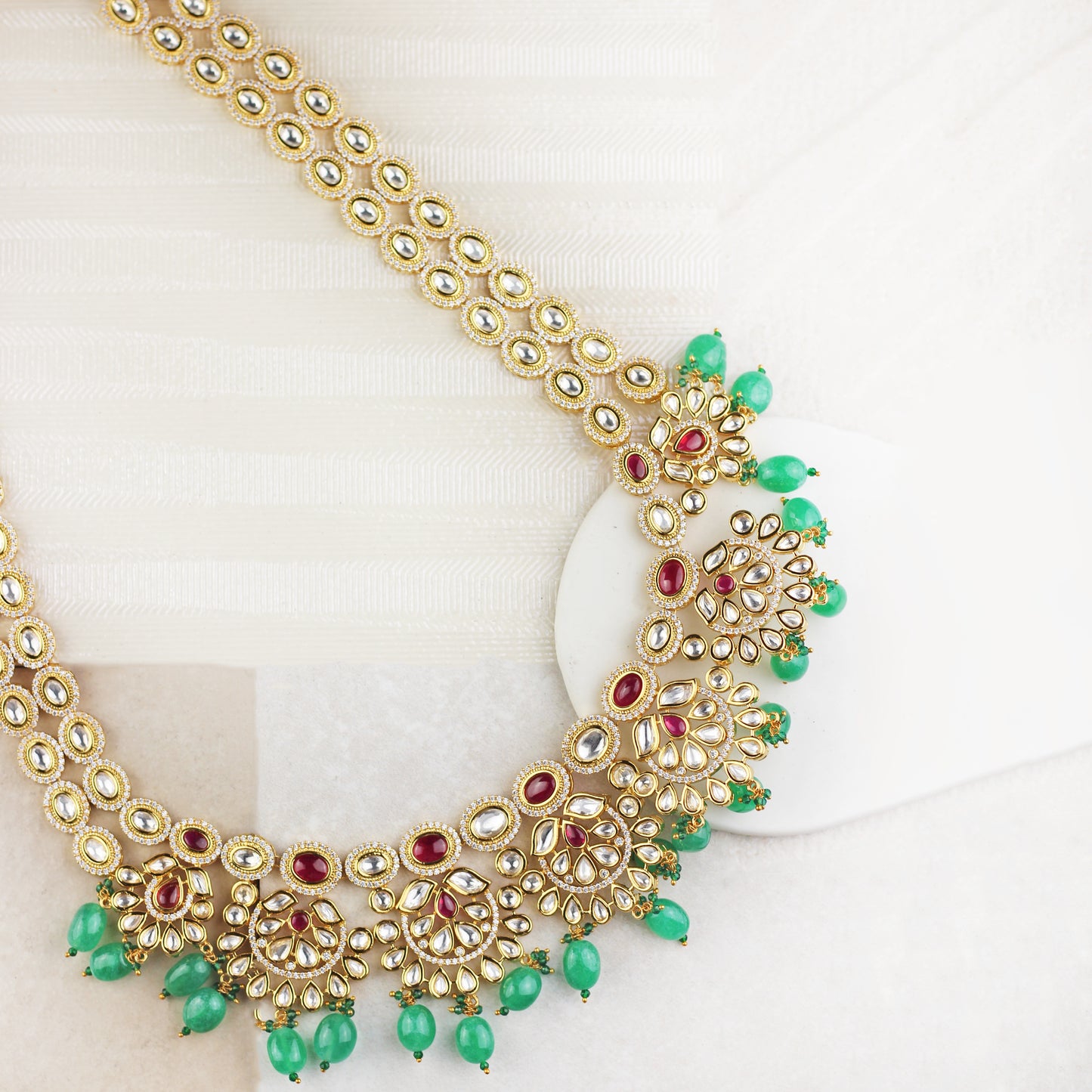 Green Statement Kundan Mala
