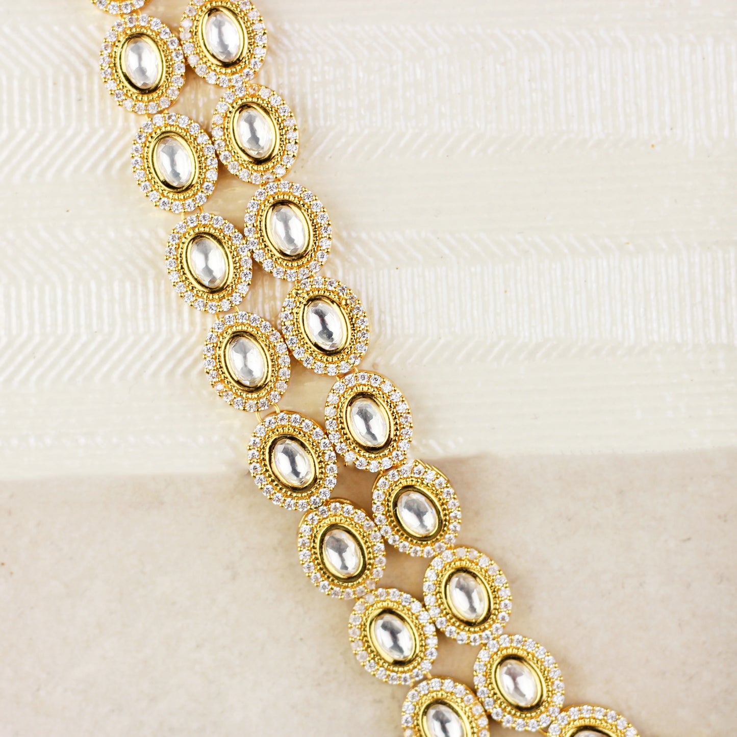 Green Statement Kundan Mala