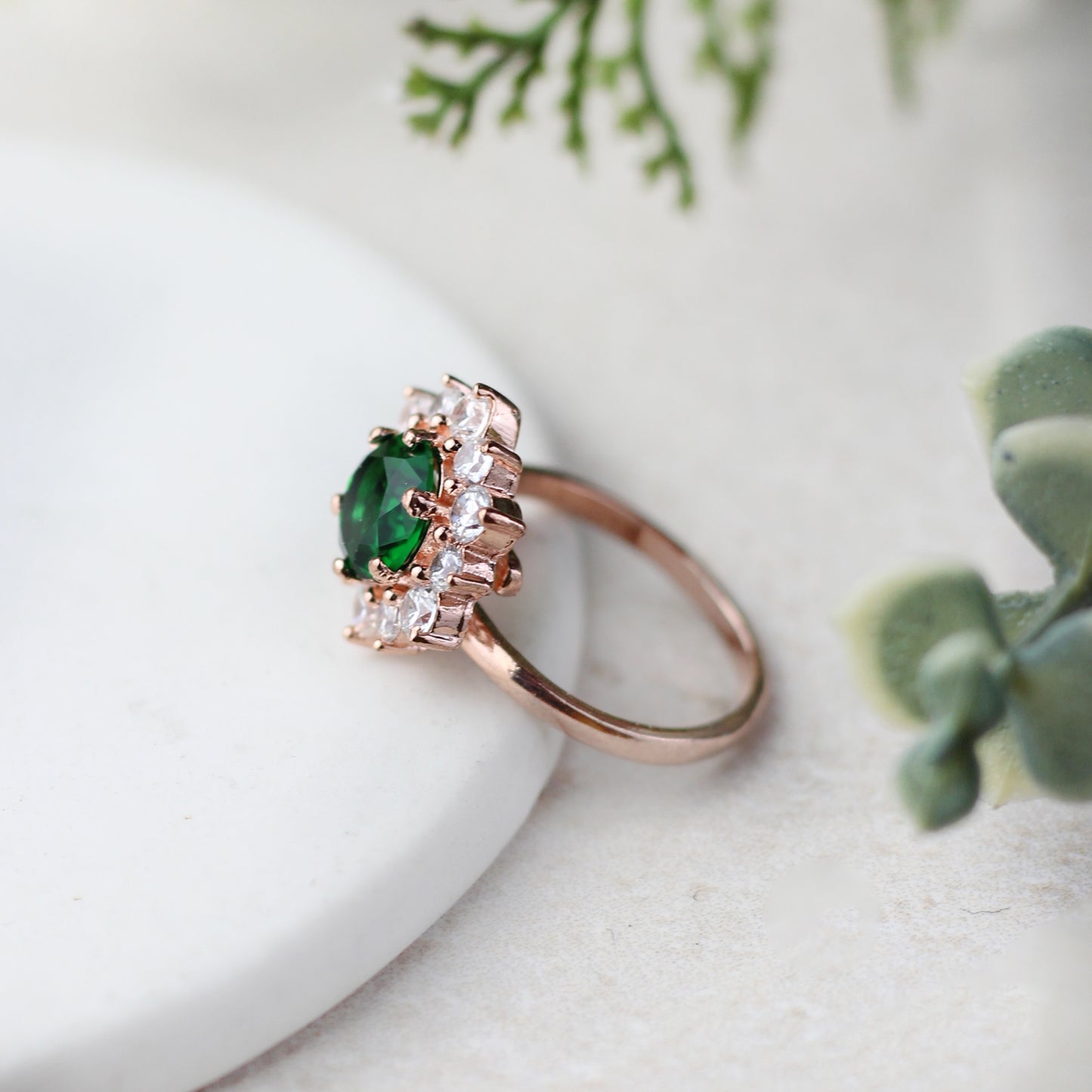 Flower Green Zircon Ring