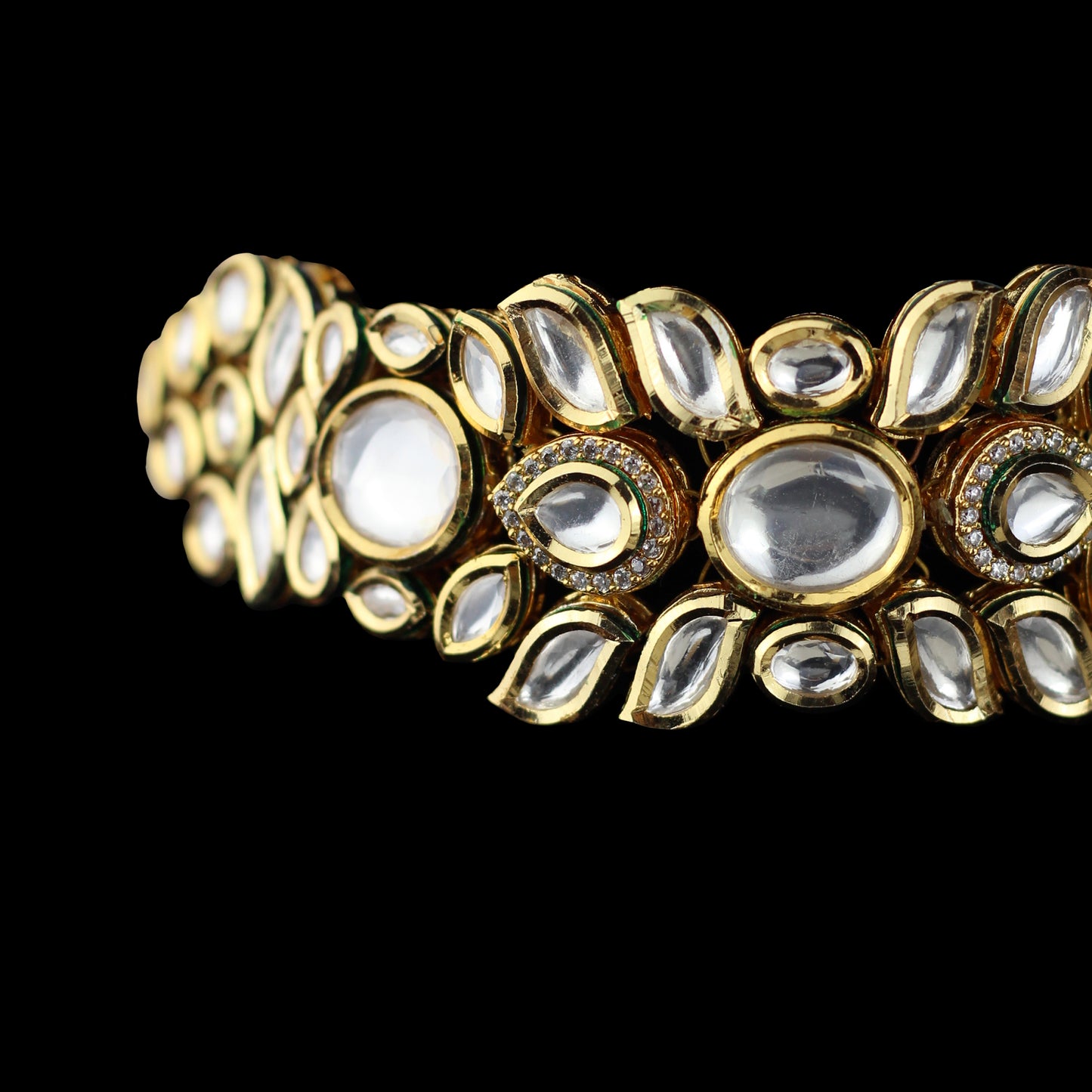 Statement Kundan Choker