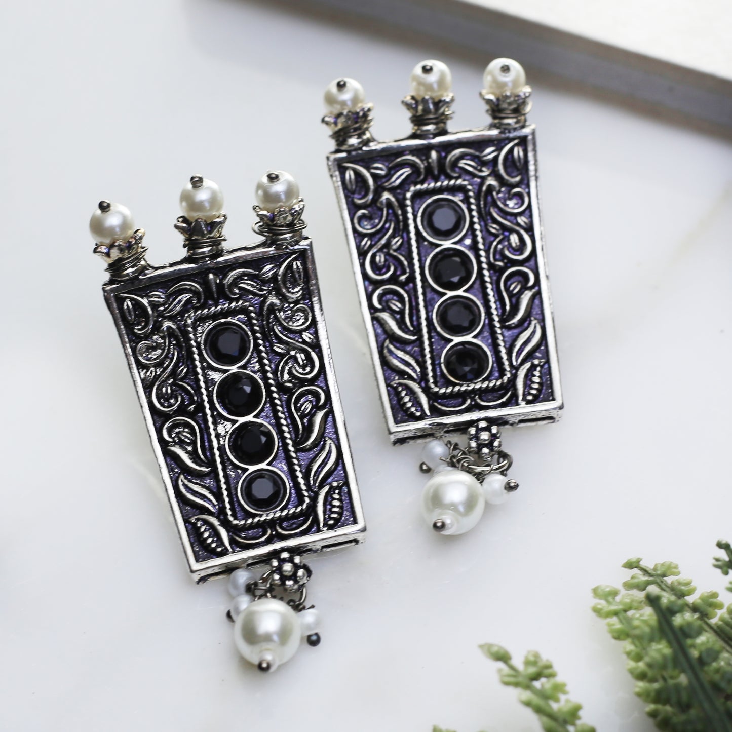 Black Tribal Curved Stud Earring