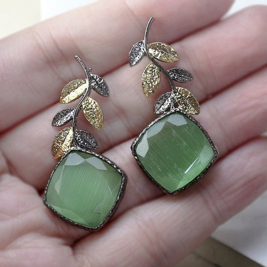Light Green Double Tone Leaf Earring