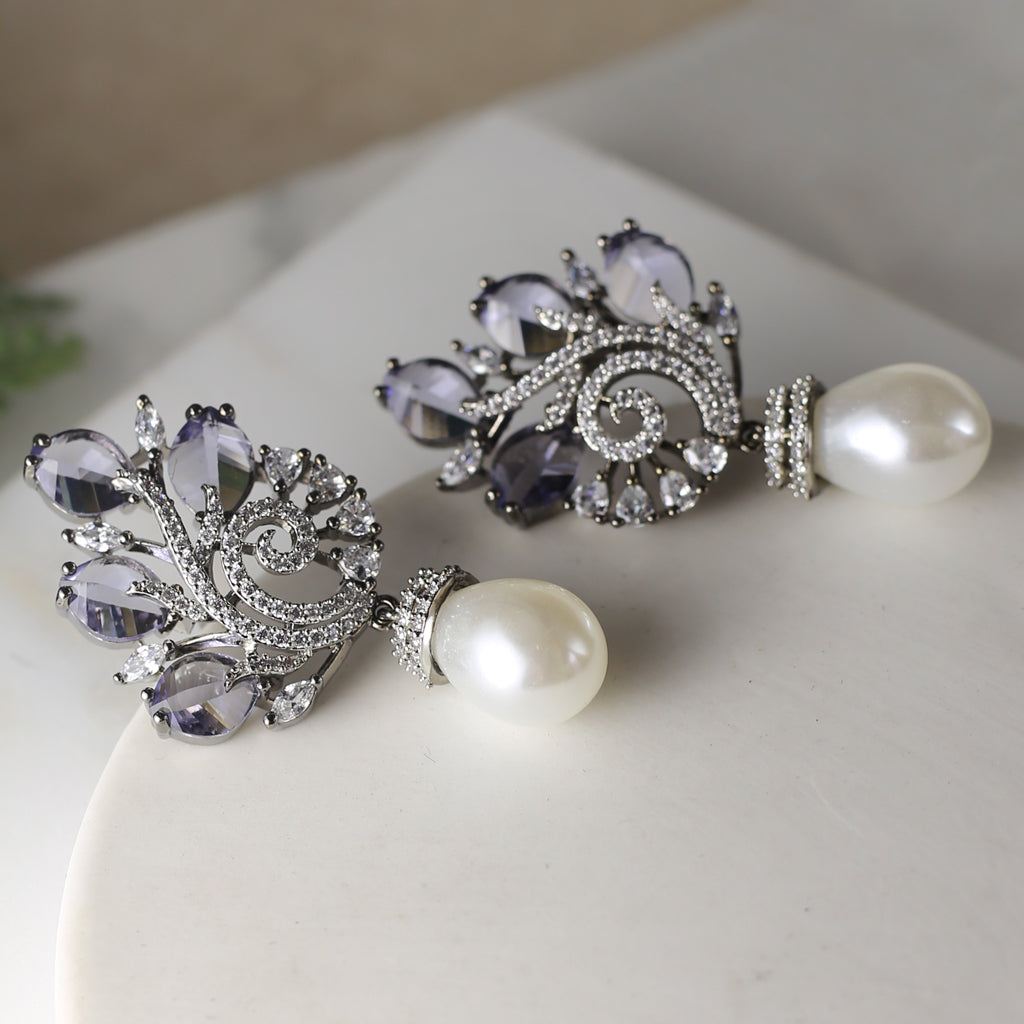 Zircon Spiral Pearl Earring