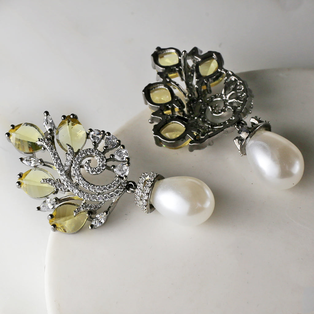 Yellow Zircon Spiral Pearl Earring