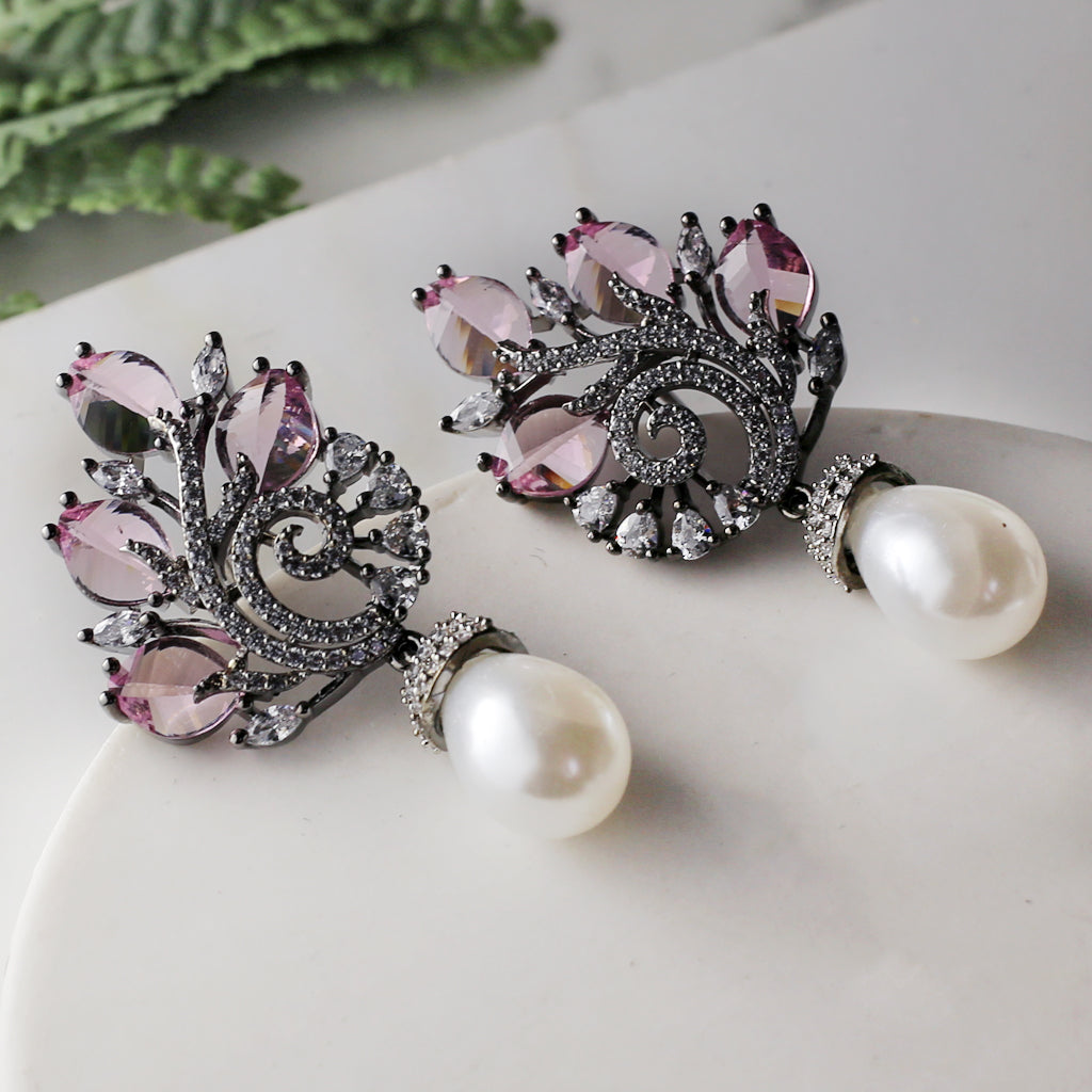 Light Purple / Pink Zircon Spiral Pearl Earring