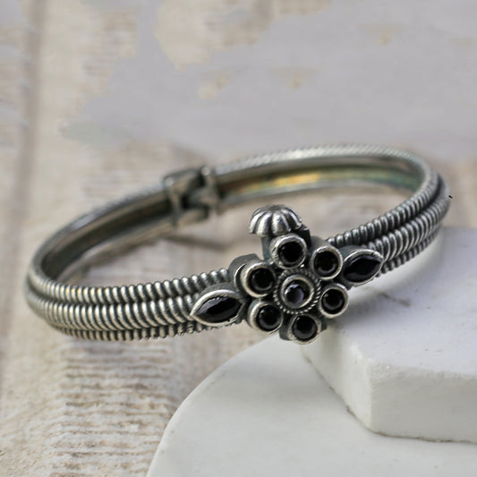 Black Tribal Lock Bangle - Rabal