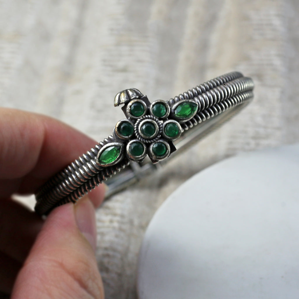 Green Tribal Lock Bangle - Rabal