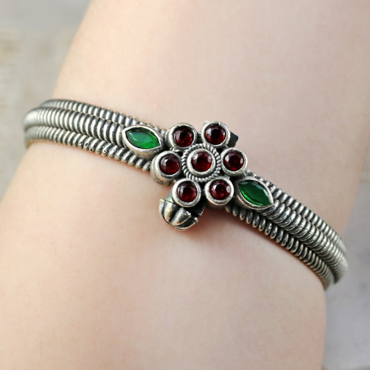 Red / Green Tribal Lock Bangle - Rabal