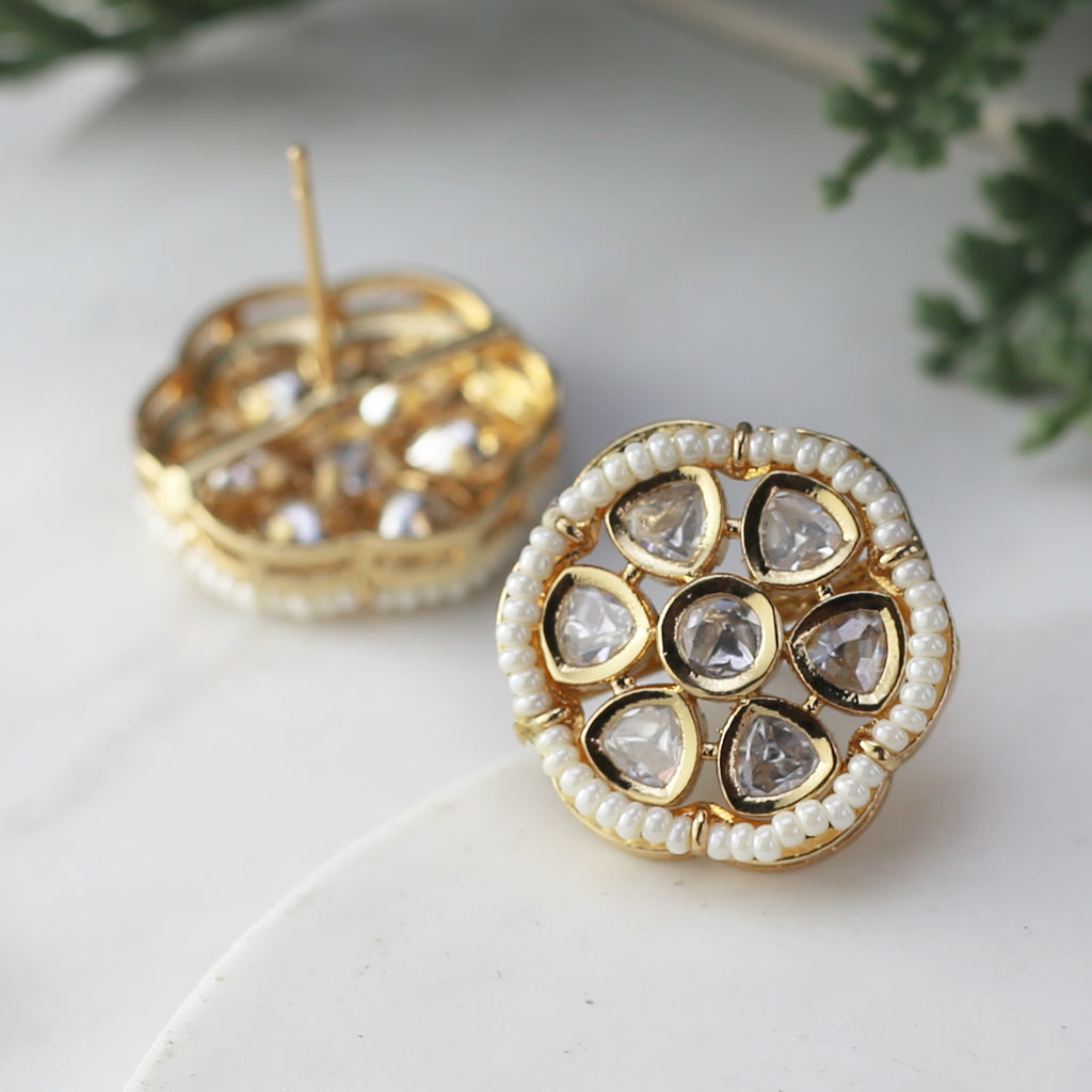 White Kundan Pearl Stud Earring