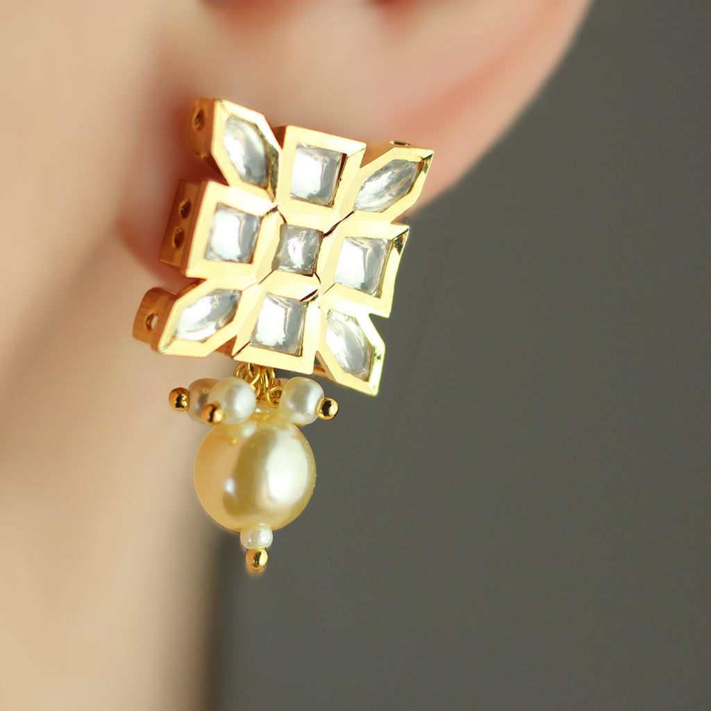 White Pearl Kundan Square Stud Earring