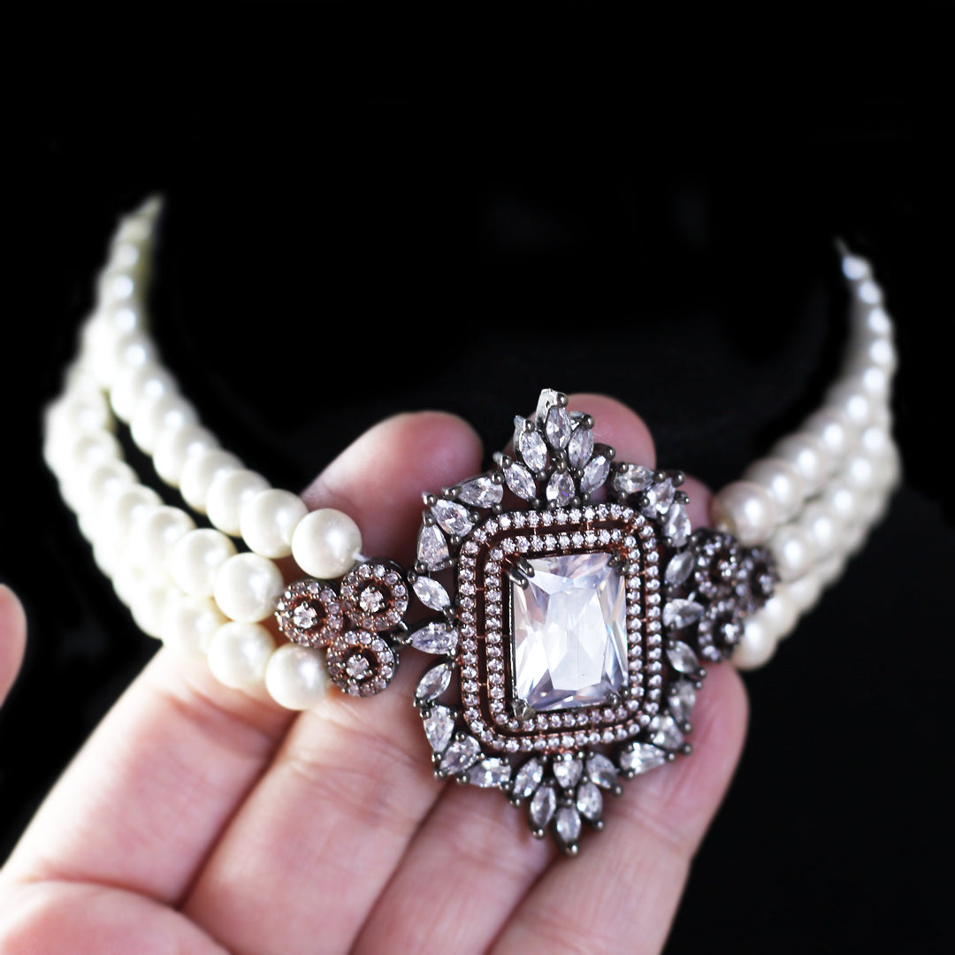 White Statement Pearl Choker - Rabal