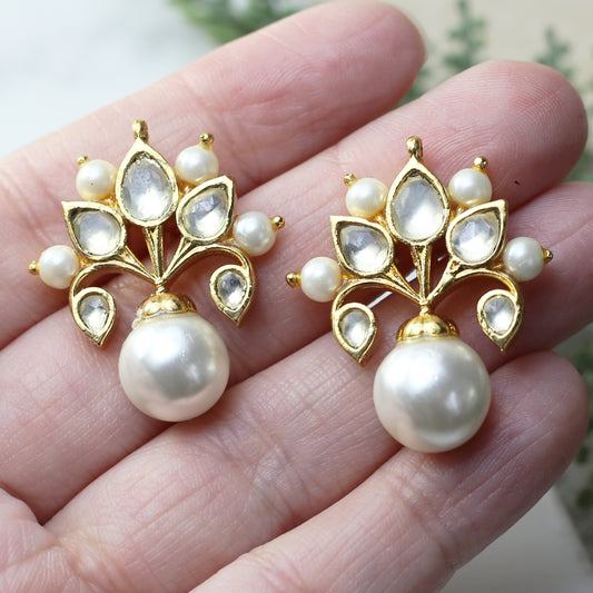 Pearl Kundan Stud Earring