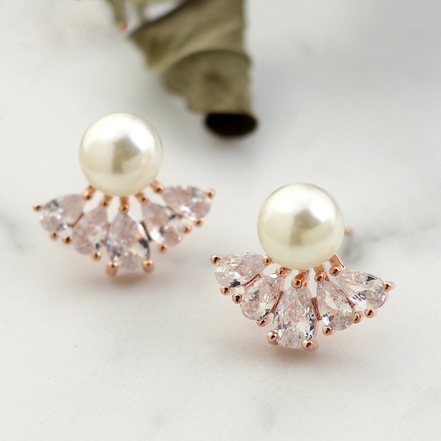 Pearl Zircon Stud Earring