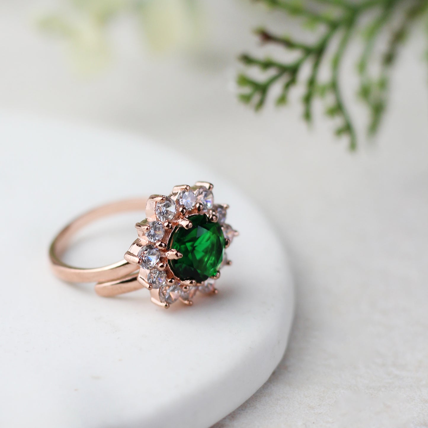 Flower Green Zircon Ring