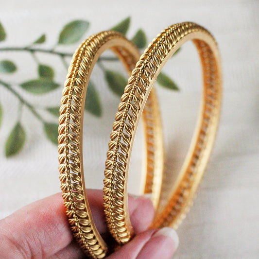 Delicate Gold Bangle Pair