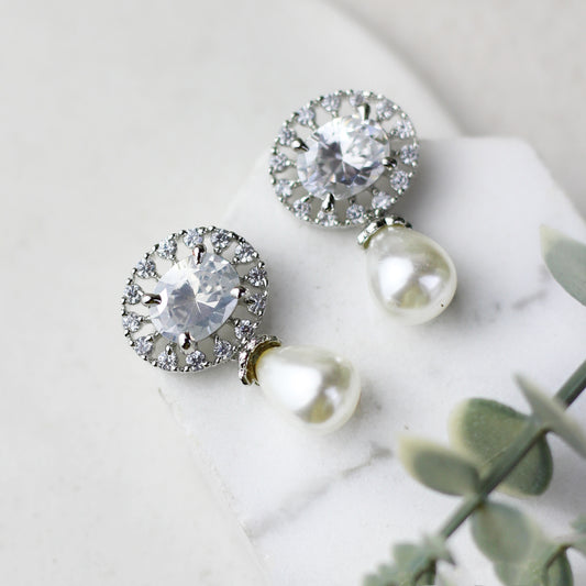 Pearl Drop Earring