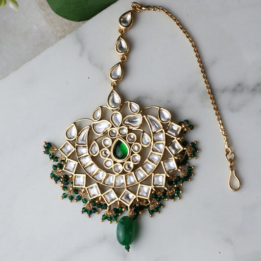 Statement Kundan Green Tika