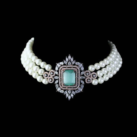 Mint Statement Pearl Choker