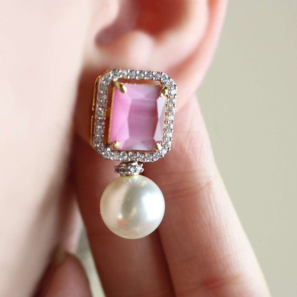 Pearl Pink Stud Earring